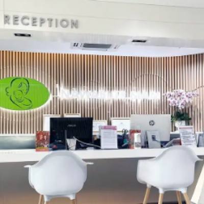 Nawabutr Medical Center، تايلاند