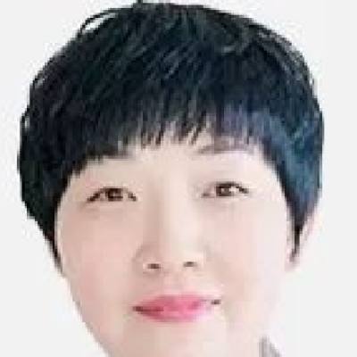 قيرغيزستان: الدكتورة ياو تشين Yao Qin