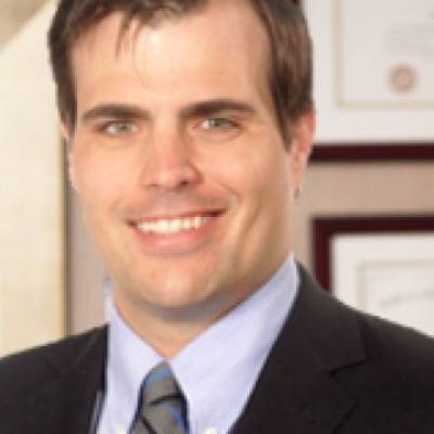 美国 James M. Hotaling 医生