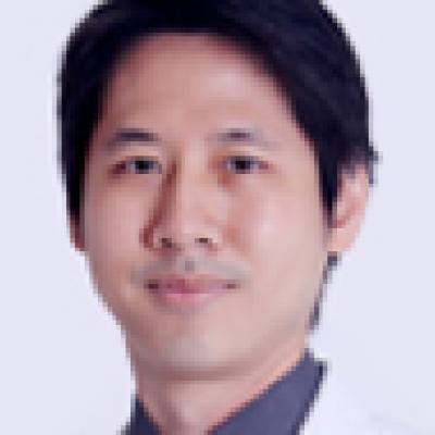 泰国 Dr.Worawat Siripoon 医生