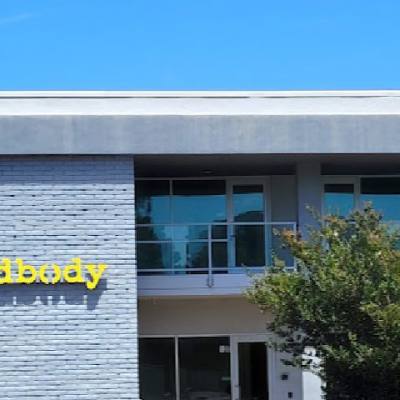 Kindbody - نيوبورت بيتش، الولايات المتحدة