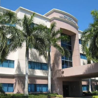 IVF Florida Reproductive Associates - ويلينغتون، الولايات المتحدة
