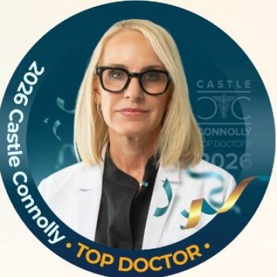 الطبيبة الأمريكية كريستين بنديكسون MD, FACOG